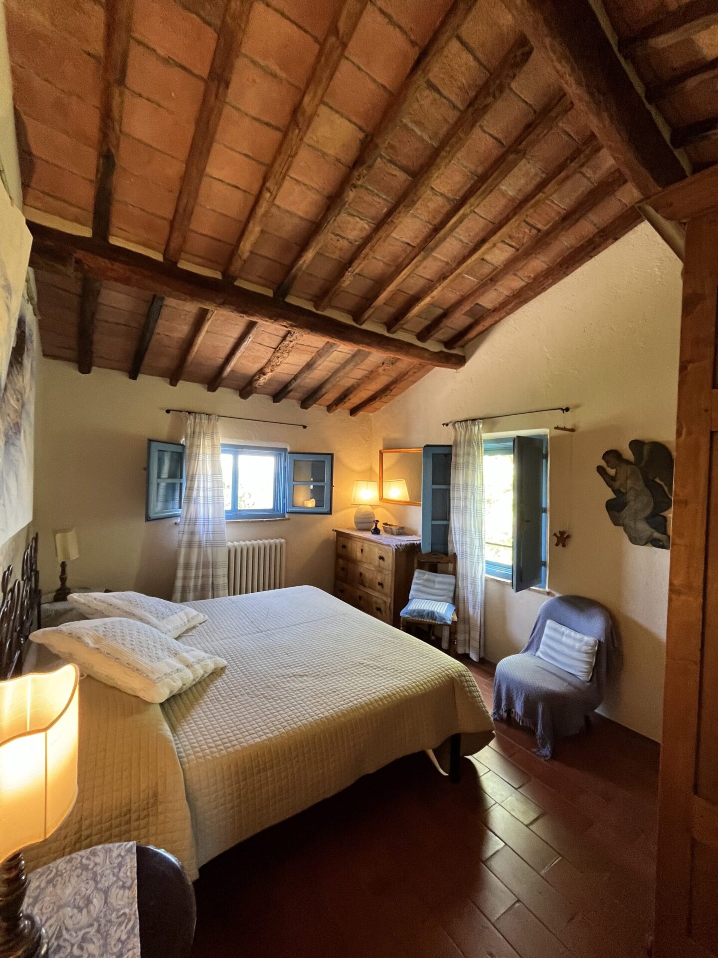 rooms at maraviglia center