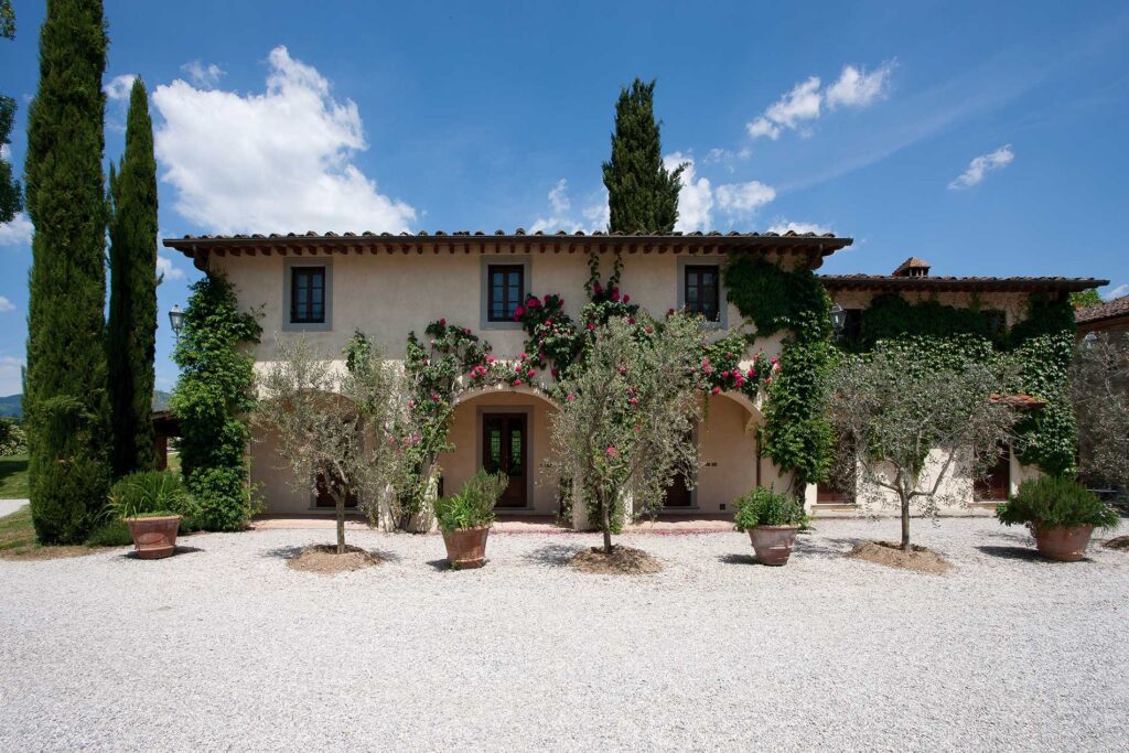 monsignor della casa resort outside view