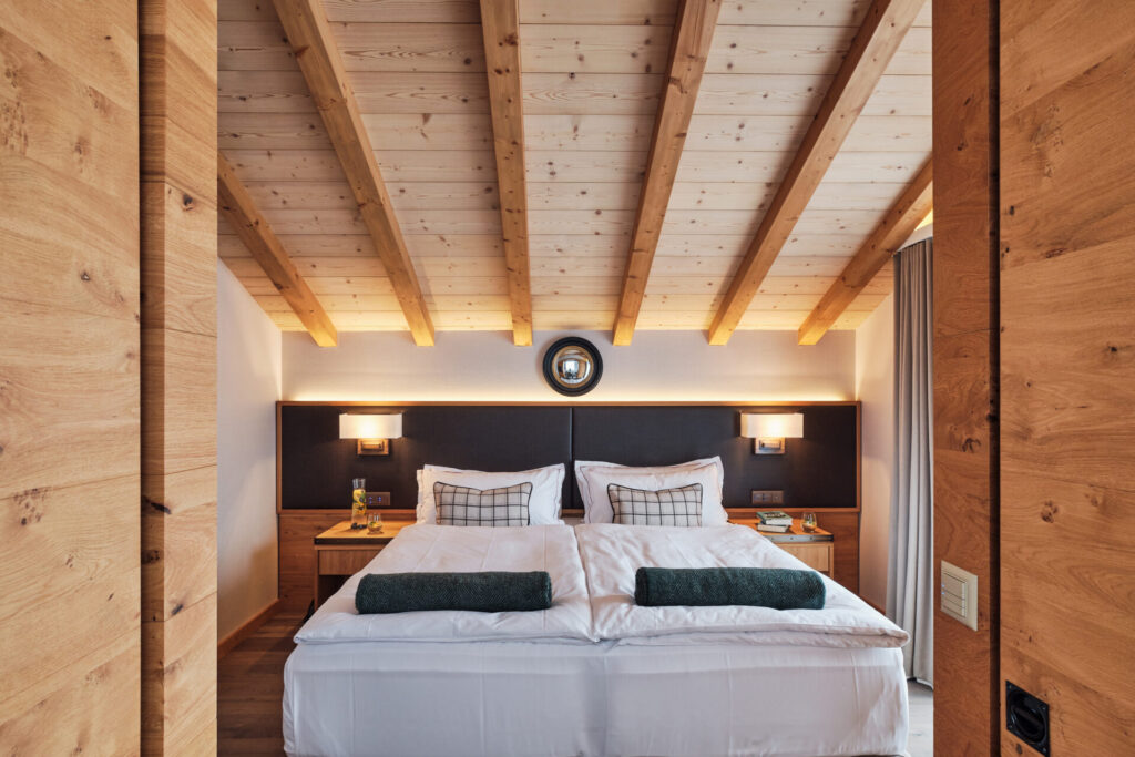 the capra saas-fee bedroom